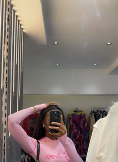 Clean and Classy - Transsexual escort in Accra Photo 4 of 9