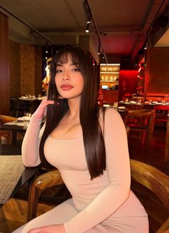 Cleo - escort in Tokyo Photo 1 of 7