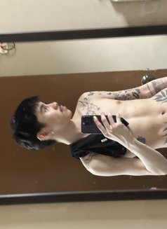 Cleo - Male escort in Manila Photo 16 of 17