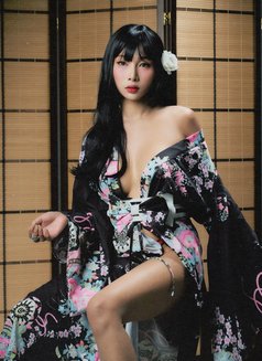 Cleo Ly - escort in Manila Photo 27 of 30