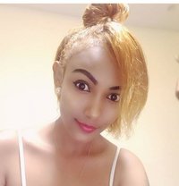 Cleo P - puta in Nairobi