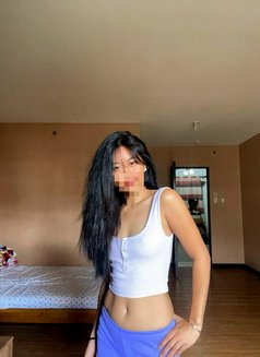 Cleo Star - escort in Makati City Photo 2 of 4