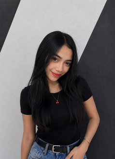 Cleo Valentina Young and Petite Girl - escort in Bali Photo 4 of 7