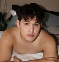 Click Me - Male escort in Manila