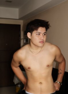 Click Me - Male escort in Manila Photo 2 of 10