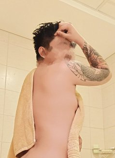 Clintslander - Male escort in Doha Photo 3 of 6