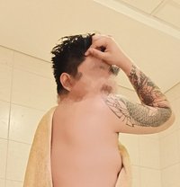 Clintslander - Male escort in Doha