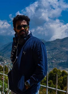 Clit Eater - Acompañantes masculino in Bangalore Photo 5 of 5