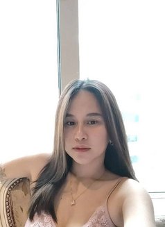 Cloe - escort in Mumbai Photo 2 of 8