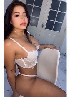 Cloe Fullservice - escort in Abu Dhabi Photo 5 of 8