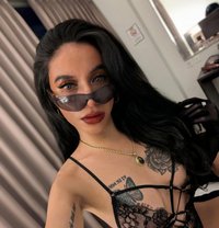 Clowlla Sexy Ts Big - Acompañantes transexual in Bali