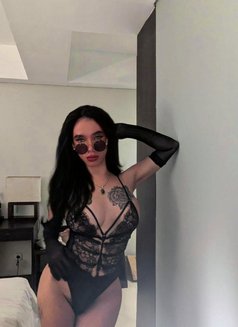 Clowlla Sexy Ts Big - Acompañantes transexual in Bali Photo 6 of 6