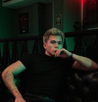 Clubbin - Acompañantes masculino in Dubai
