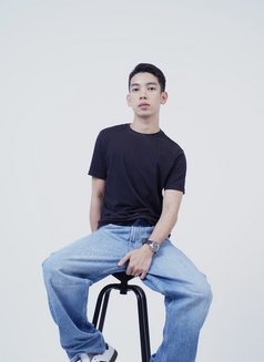 Clyde 19 - Acompañantes masculino in Hong Kong Photo 7 of 8