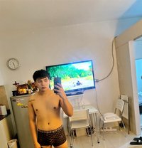 Clyde F. H - Male escort in Manila