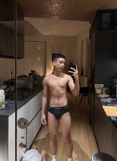 Clyde - Male escort in Bangkok Photo 7 of 7