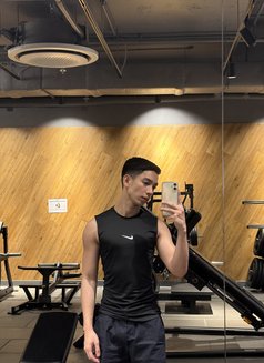 Clyde - Acompañantes masculino in Hong Kong Photo 8 of 10