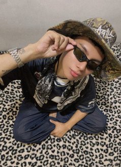 Clyde Jeo - Male escort in Manila Photo 12 of 12