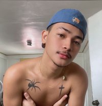 Clyde Navarro - Acompañantes masculino in Manila