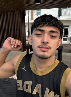 Clyrence - Male escort in Manila Photo 7 of 7