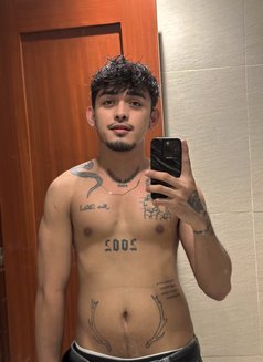 Clyrence - Acompañantes masculino in Manila Photo 8 of 13