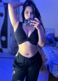 Cam queen & Meet available - escort in Candolim, Goa Photo 5 of 5