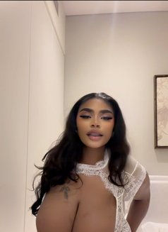 Co Co - escort in Dubai Photo 16 of 19