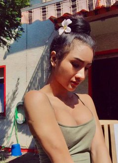 Co Co Now me live in Seoul - Transsexual escort in Seoul Photo 12 of 27