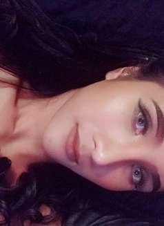 Co Co Now me live in Seoul - Transsexual escort in Seoul Photo 19 of 27