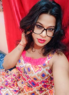 Coco Available - Acompañantes transexual in Kolkata Photo 2 of 4