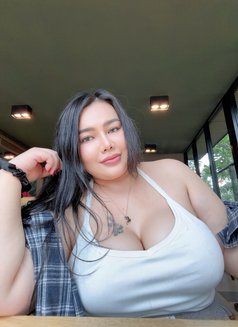 Coco BBW Massage - puta in Dubai Photo 12 of 12