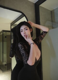 Coco - escort in Guangzhou Photo 1 of 3