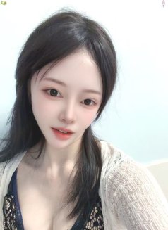 Coco - escort in Guangzhou Photo 1 of 4