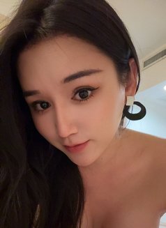 Coco - escort in Hong Kong Photo 2 of 12