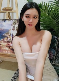 Coco - escort in Hong Kong Photo 10 of 12