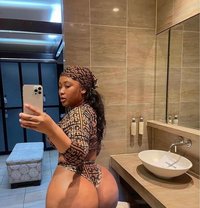 Lucky - escort in Chennai Photo 4 of 4