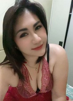 Coco - escort agency in Doha Photo 2 of 5