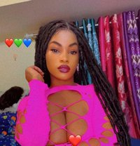 Coco - puta in Hyderabad Photo 1 of 4