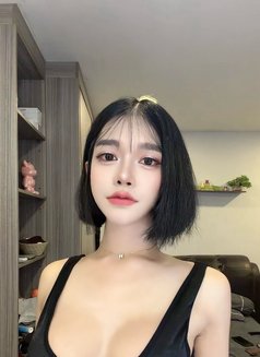 Coco - Transsexual escort in Taipei Photo 5 of 6