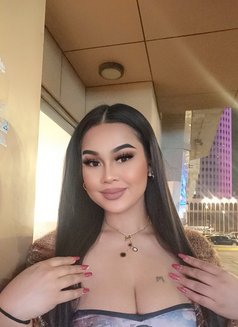 Coco - puta in Abu Dhabi Photo 8 of 11