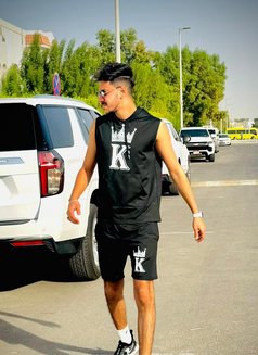 Faris massage - Male escort in Abu Dhabi Photo 9 of 12