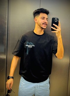 Faris massage - Male escort in Abu Dhabi Photo 11 of 12