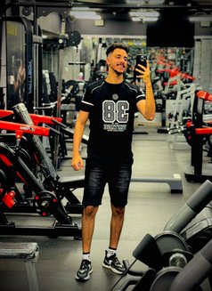 Faris massage - Male escort in Abu Dhabi Photo 12 of 12