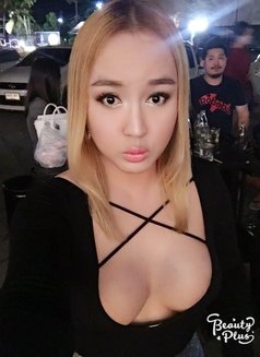 Cocoshemale - Transsexual escort in Udon Thani Photo 4 of 10