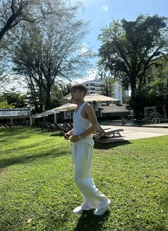 ASIAN Cody Hurrac - Male escort in Dubai Photo 3 of 4