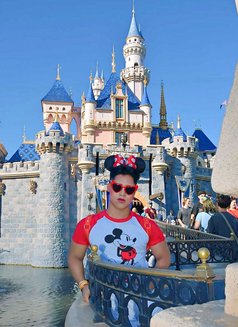 Colby Valentine - Male escort in Manila Photo 5 of 10