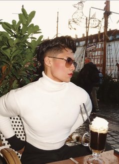 Colby Valentine - Male escort in Manila Photo 8 of 10