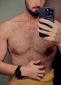 Handsome - Acompañantes masculino in Riyadh Photo 3 of 4