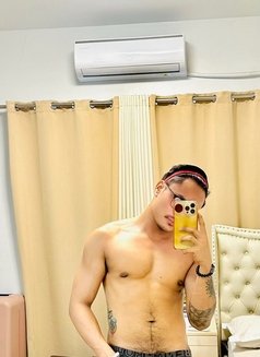 Asian Top Rated FuckerXxx - Male escort in Singapore Photo 26 of 28