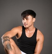 High Class FuckerXxx - Acompañantes masculino in Dubai